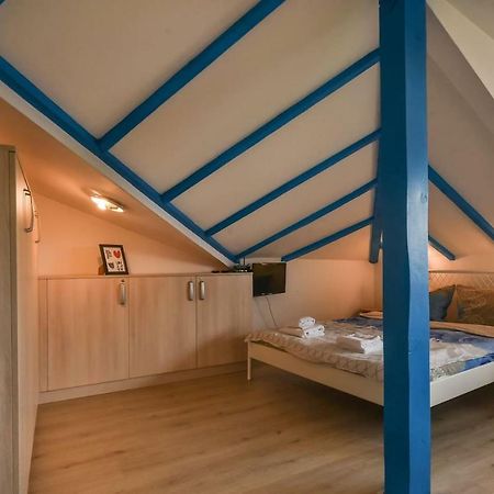 The Ivy House - A Cozy Attic Near The City Center By Flat Mаnager 소피아 외부 사진